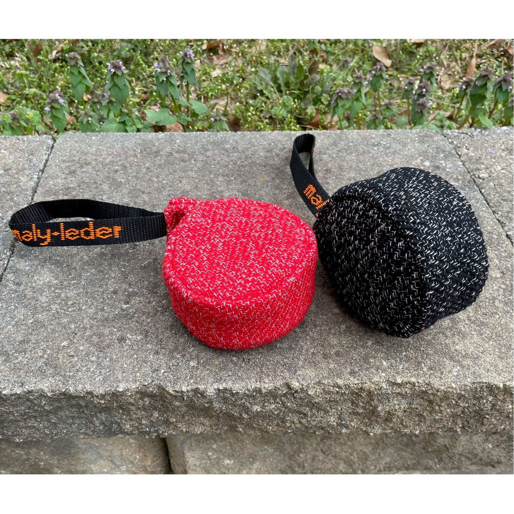 MALY Puck Ball with handle, padded French Linen